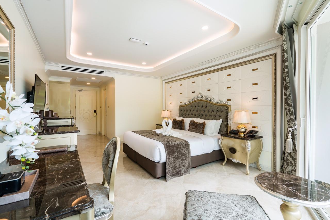 Lk Emerald Beach - Sha Extra Plus Pattaya Bagian luar foto Deluxe Room