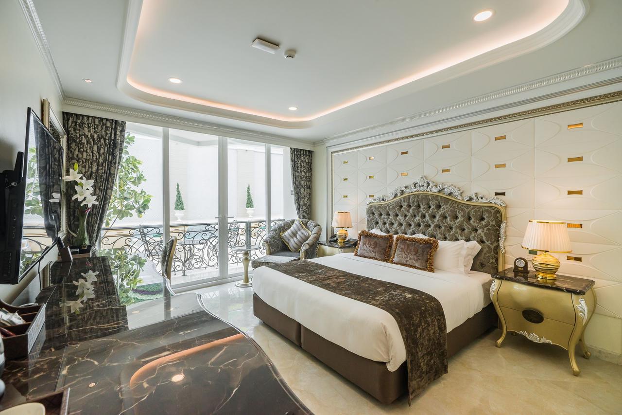 Lk Emerald Beach - Sha Extra Plus Pattaya Bagian luar foto Suite