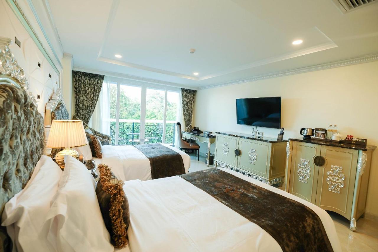 Lk Emerald Beach - Sha Extra Plus Pattaya Bagian luar foto Deluxe Room